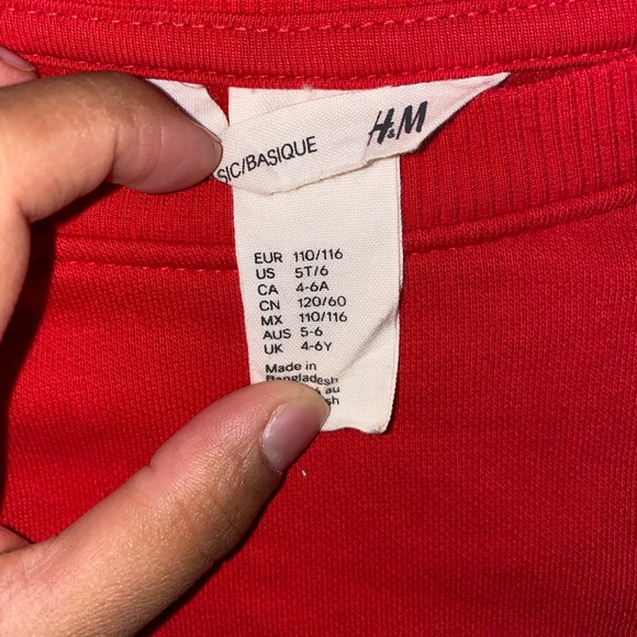 Kids Toddler red sweater - Picture 2 of 2